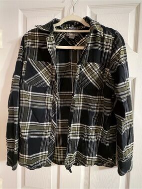 Natural Reflections Women’s Plaid Button-Up Shirt Black/White/Green Size S